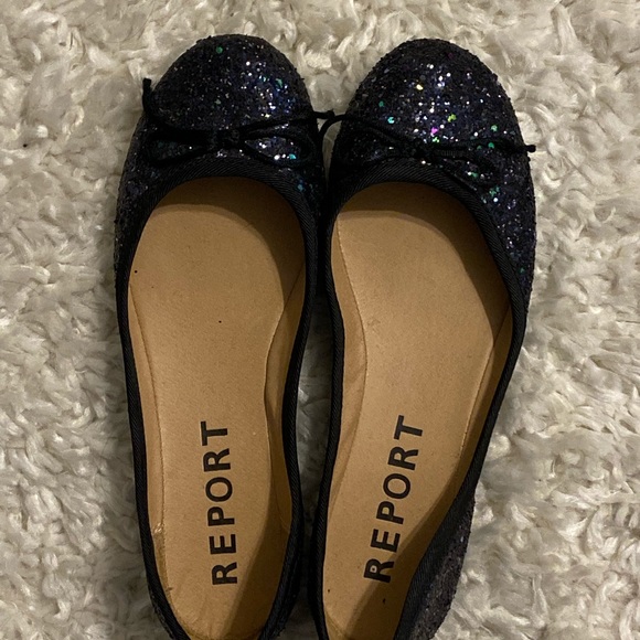 Sparkly Glitter Flats. So pretty. Black with iridescent tones - Picture 3 of 4